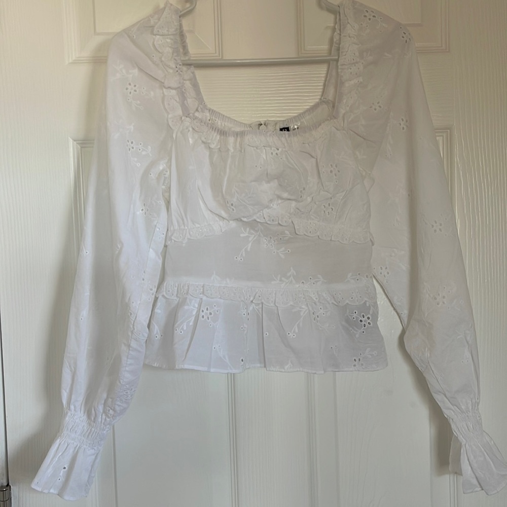 NWT H&M eyelet top